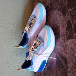 Nike Air Max Dia Se Sneakers Aqua Game Royal Lifestyle Shoe Women’s Size 6
